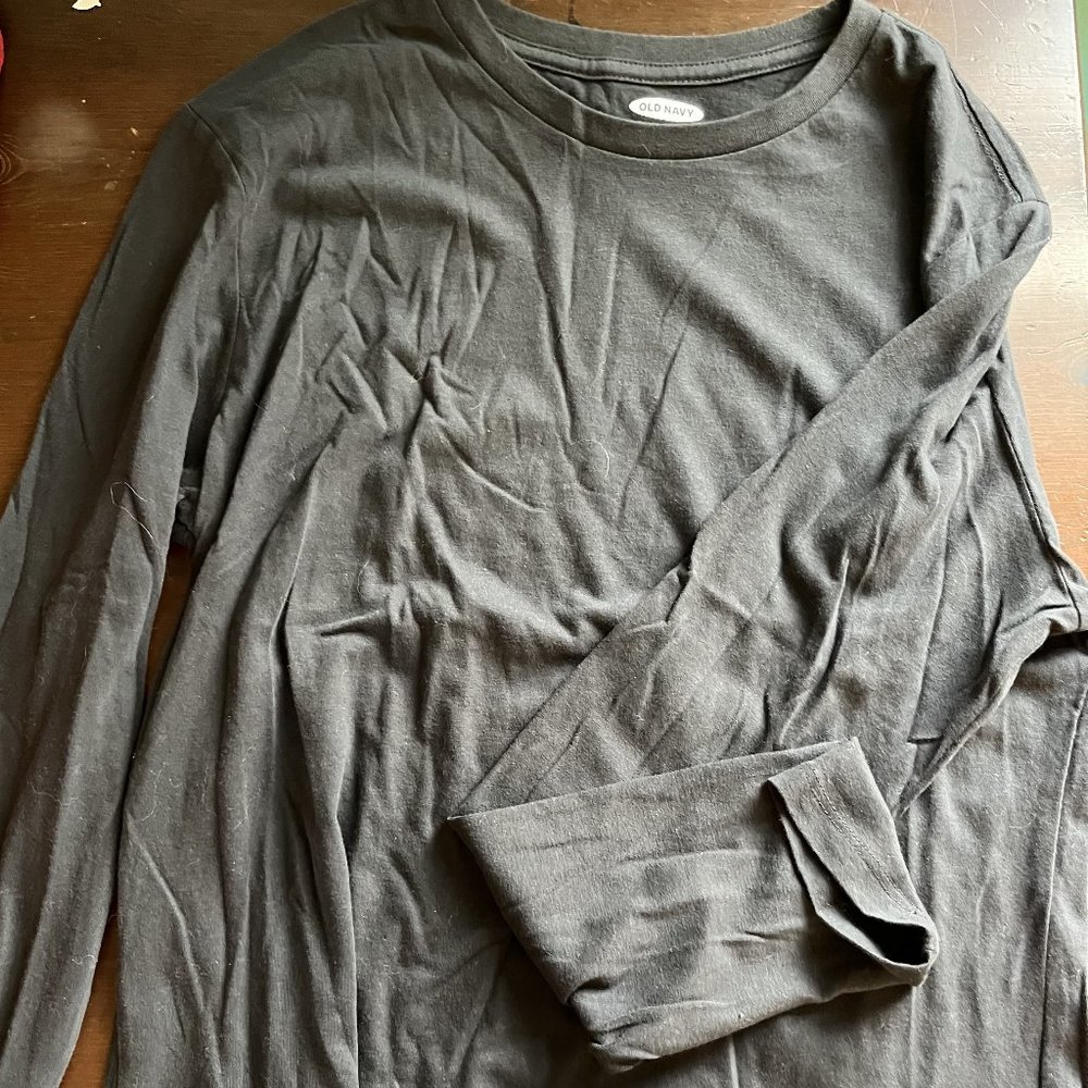 Long Sleeved Black Old Navy Tee Size S